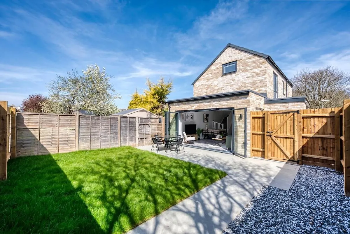 別荘 Stunning Detached Property ケンブリッジ