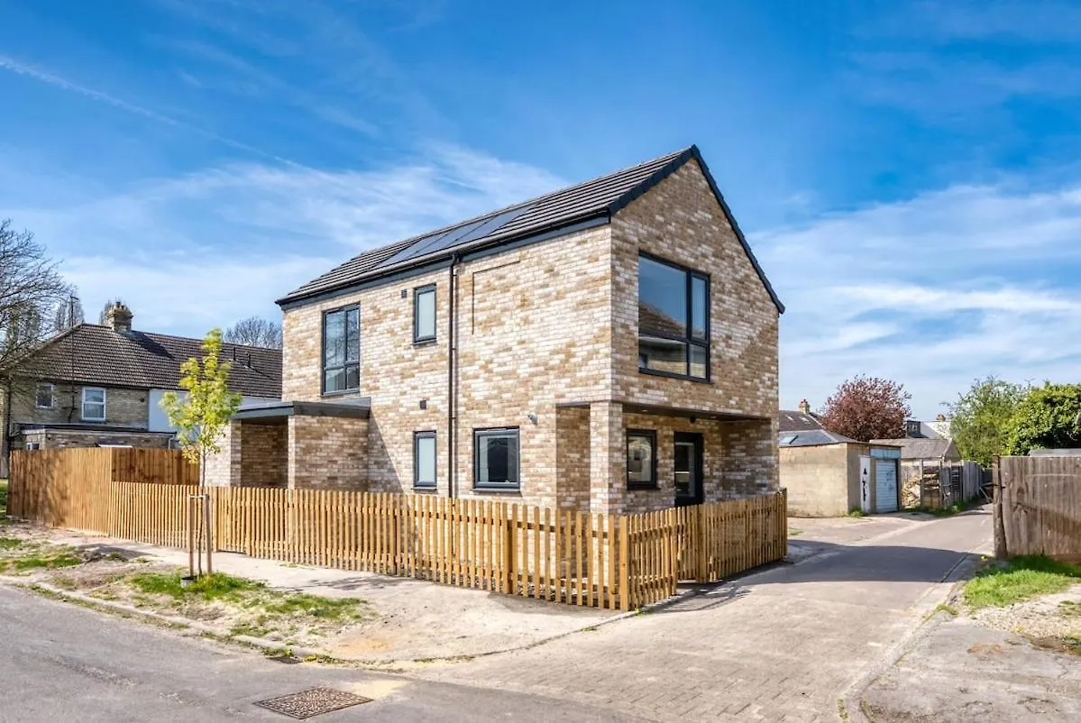 Stunning Detached Property ケンブリッジ 別荘