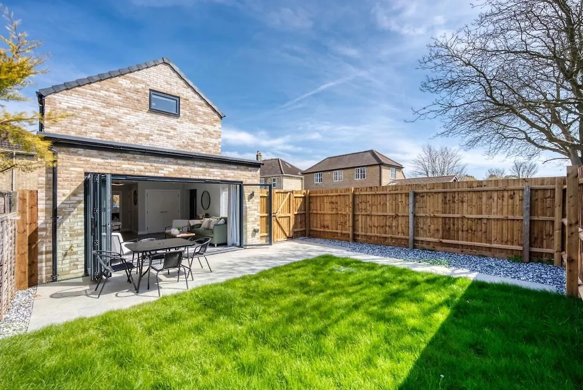 Stunning Detached Property ケンブリッジ 0*,  イギリス